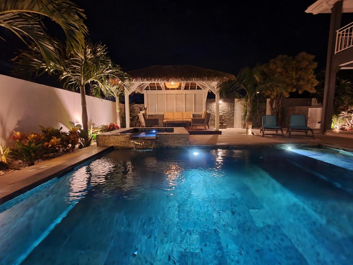 סן-פייר La Villa Rosaya - Piscine & Jacuzzi מראה חיצוני תמונה