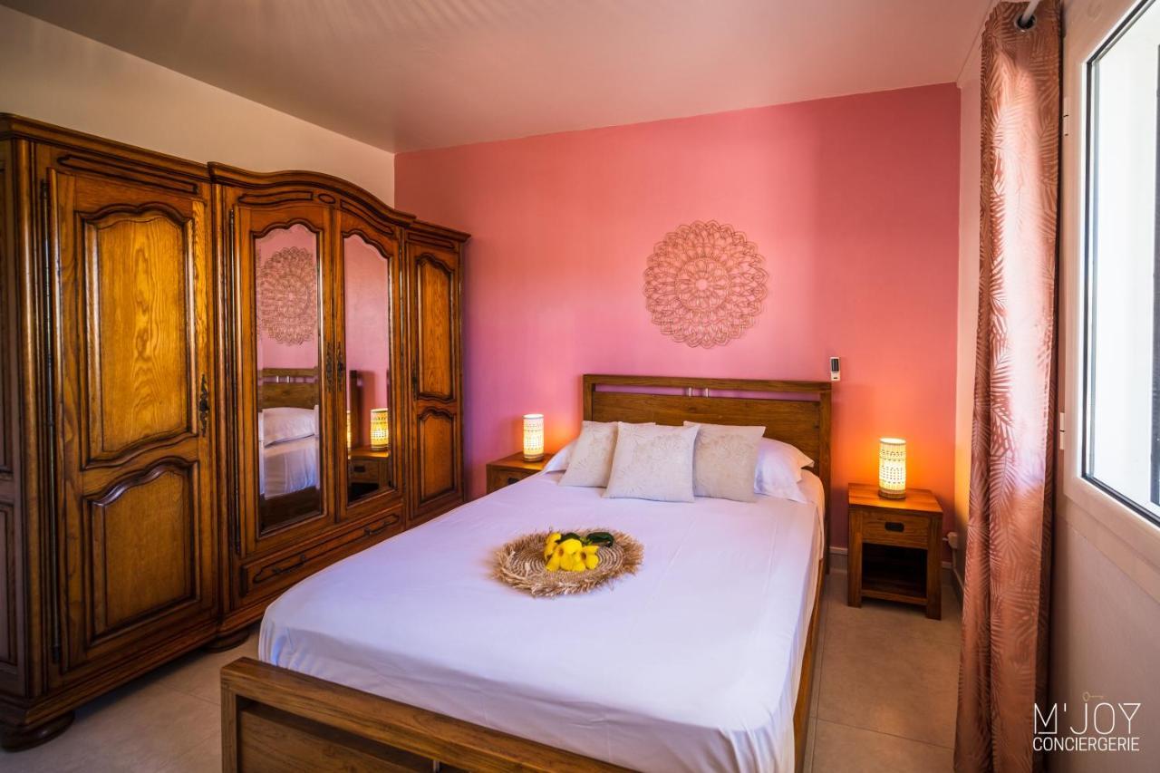 סן-פייר La Villa Rosaya - Piscine & Jacuzzi מראה חיצוני תמונה